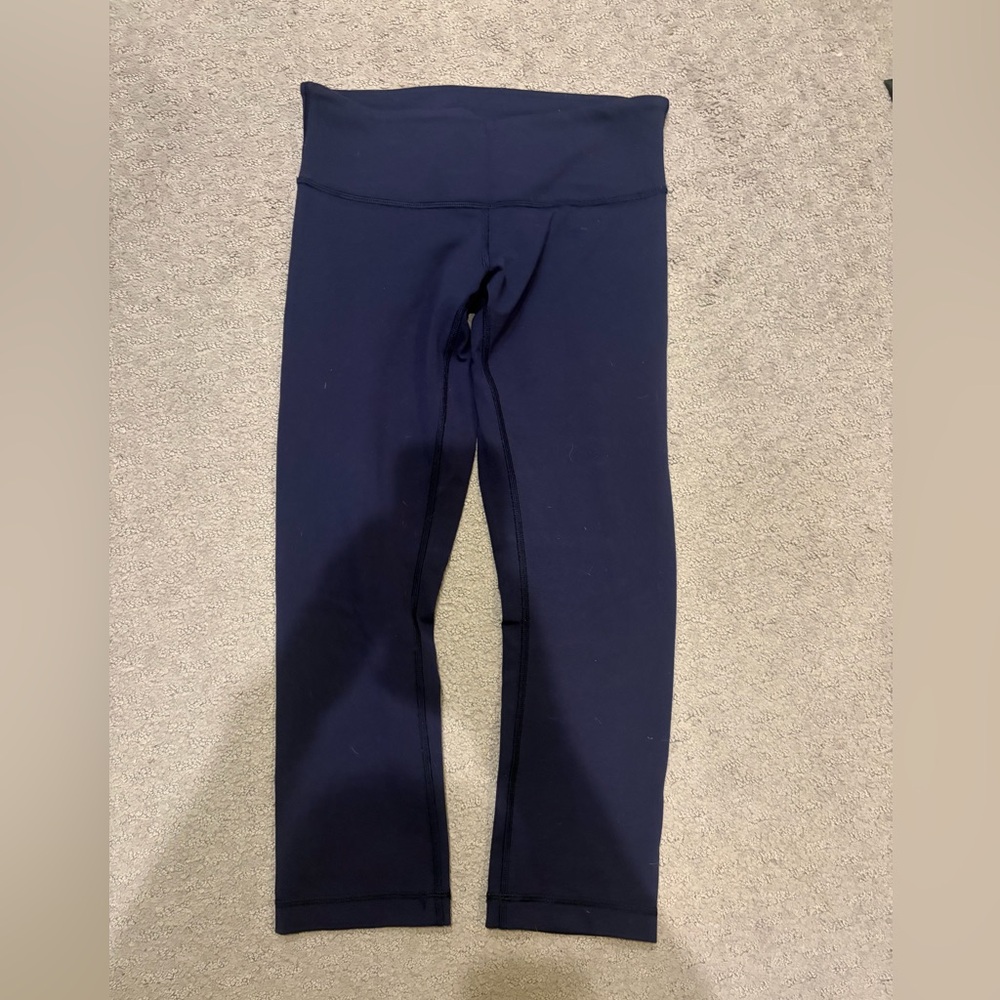 Lululemon low rise capri leggings